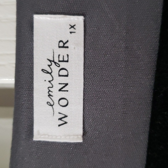 Emily Wonder (NWOT) Grey/Pink Floral Long Sleeve Dress Size 1X - Picture 7 of 9